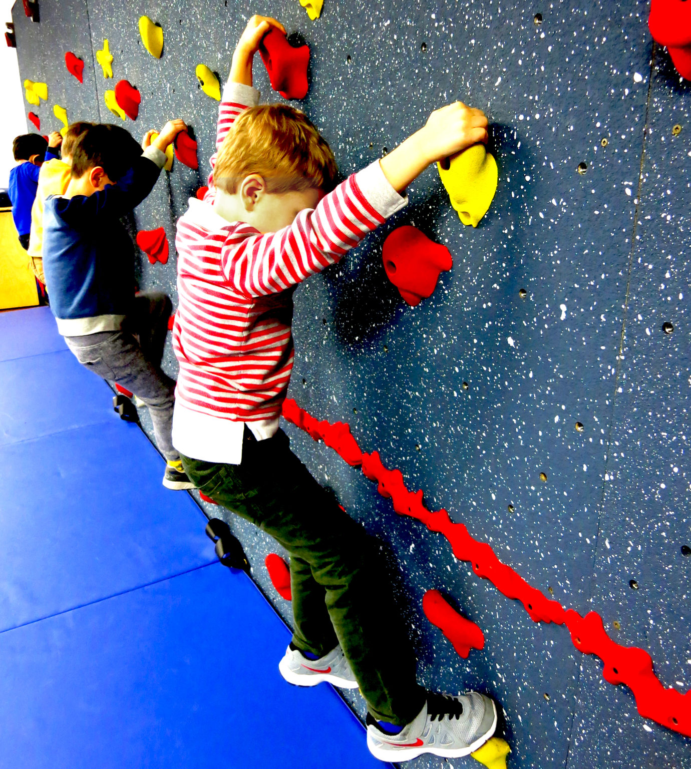 climbing3-1380x1536 climbing3-1380x1536